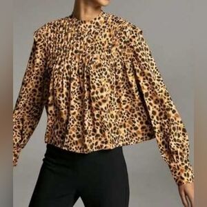 Aritzia Babaton Leopard Print Long Sleeve Blouse. Size XXS. Fits S, XS. Like New